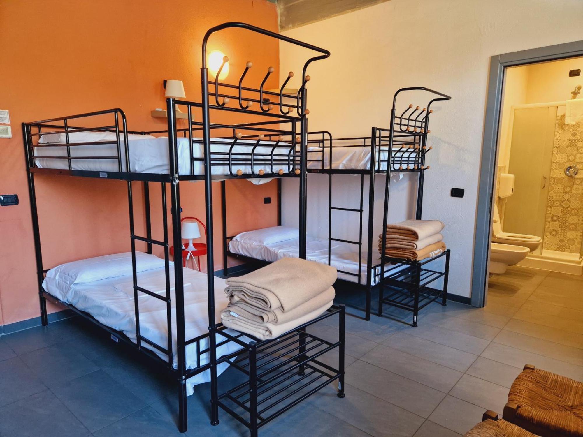 B&B E Ostello, Parco Di Monza, Cascina Costa Alta Exterior photo